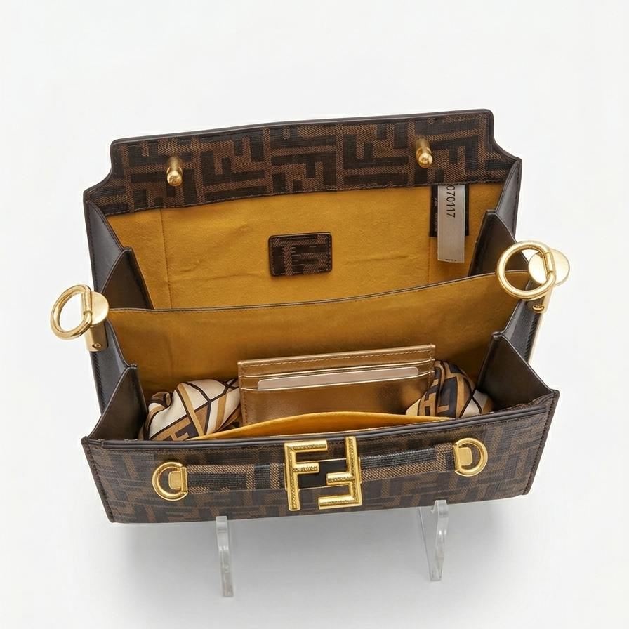 Elegant Two-Tone Handbag
