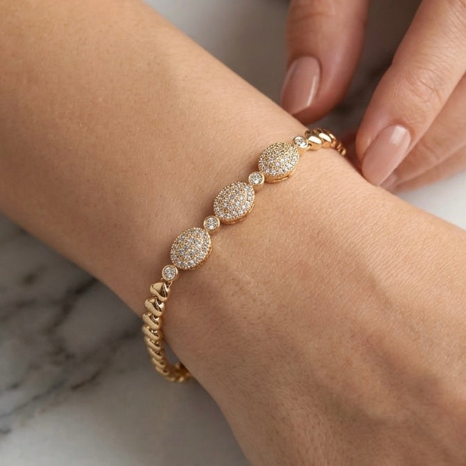 Pavé Heart Link Bracelet Collection