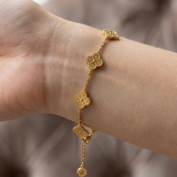 Four-Petal Clover Charm Bracelet